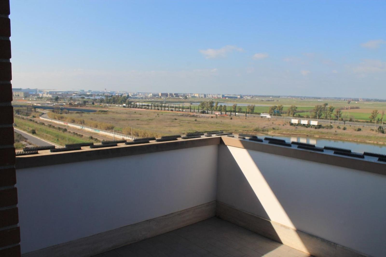 Giramondo Luxefierairport Fiumicino Buitenkant foto